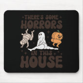 Es gibt einige Horror in diesem Haus Ghost Pumpkin Mousepad (Vorne)
