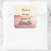 Es gibt immer Grund zu lächeln Quadratischer Aufkleber (Tasche)