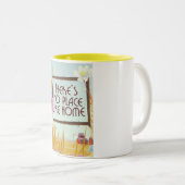 Es gibt keinen Ort wie Zuhause. Zweifarbige Tasse (VorderseiteRechts)
