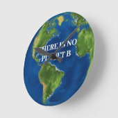 Es gibt keinen Planeten B Runde Wanduhr (Winkel)