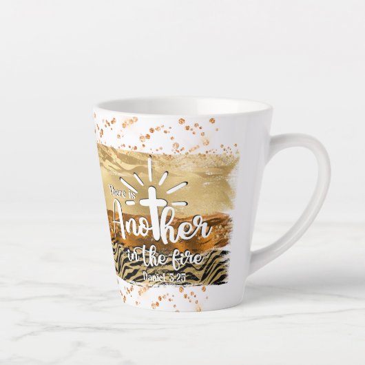 Es gibt noch einen anderen Christlichen Kaffee im Milchtasse (Rechts)