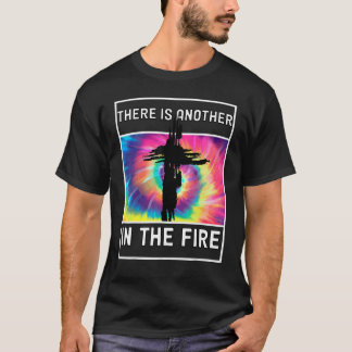 Es gibt noch einen im Feuer Daniel 3 25 1 T-Shirt