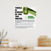 ES GIBT POISON IM GESTOCHEN WASSER! Poster (Küche)