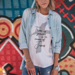 Es gibt Power im Namen Jesu T - Shirt<br><div class="desc">Es gibt Power im Namen Jesu T - Shirt,  der auf stylatischem Kreuz schreibt. Dieses trendige,  moderne Design ist das perfekte Geschenk- und Modestatement. #christlich #religion #scription #religion #bible #jesus</div>