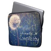 Es gibt Schönheit in der Einfachheit Laptopschutzhülle (Vorderseite Links)