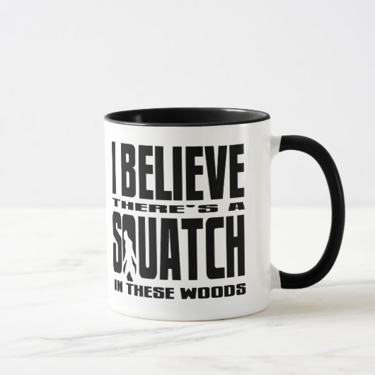 Es gibt SQUATCH in diesem Holz! Tasse (Rechts)