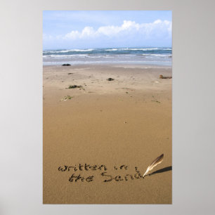 es hat in den Sand auf einen Strand geschrieben Poster