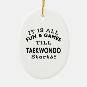 Es ist aller Spaß u. Spiele bis Taekwondo-Anfäng Keramik Ornament
