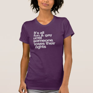 ES IST ALLES LUSTIG UND TOLL BIS - -.png T-Shirt