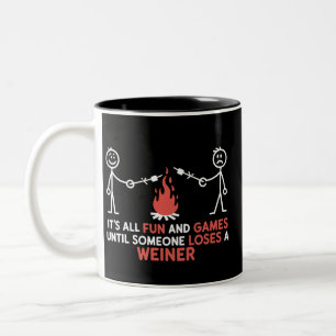 Es ist alles Spaß und Spiel, bis jemand ein Würstc Zweifarbige Tasse
