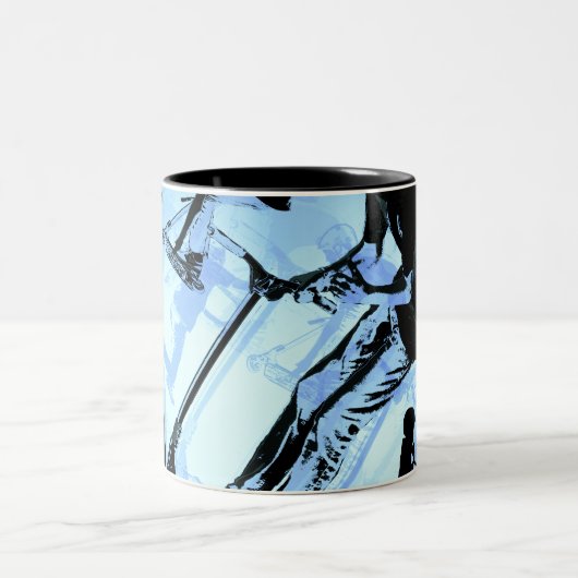 Es ist alles über den Scooter! - Scooter Tricks Zweifarbige Tasse (Mittel)