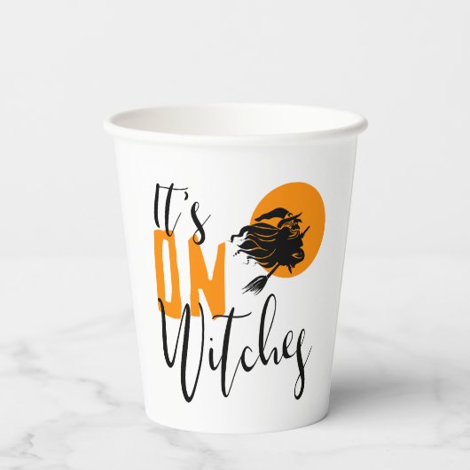 Es ist auf Hexen ID442 Pappbecher (Rückseite)