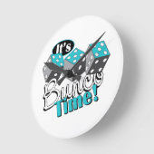 Es ist Bunco Time! Runde Wanduhr (Winkel)