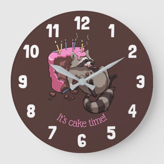 Es ist Cake Time! Greedy Raccoon Birthday Cake Große Wanduhr (Vorderseite)