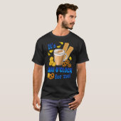 Es ist Chai O Clock Funny Coffee Tee Drink (Vorne ganz)