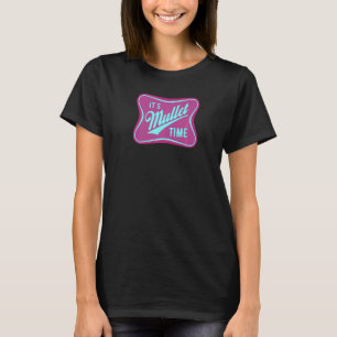 Es ist das Müller Time Business im vorderen Party T-Shirt