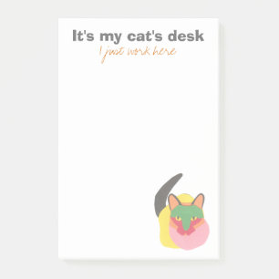 Es ist das Schreibtisch meiner Katze - ich arbeite Post-it Klebezettel