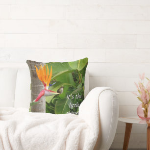 Es ist die Kleinigkeiten Kissen