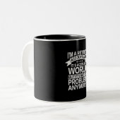 Es ist die Periodenrechnung - müde Buchhalter Zweifarbige Tasse (Vorderseite Links)