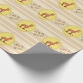 Es ist ein Boy-Giraffe-Rockpferd Geschenkpapier (Ecke)