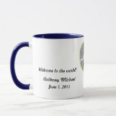 Es ist ein Boy Rattle Welcome to the World CUSTOMI Tasse (Links)