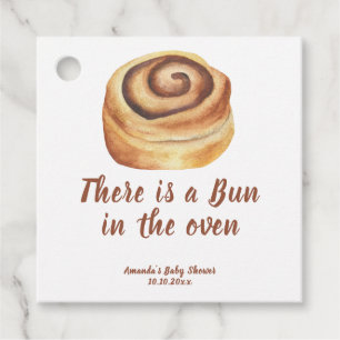 Es ist ein Brötchen im Ofen Baby Shower Geschenkanhänger