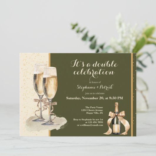 Es ist ein Doppel-Feier Gold Champagner Party Einladung (Stehend Vorderseite)
