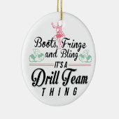 Es ist ein Drill-Team, das einseitige Ornamente ha (Rechts)