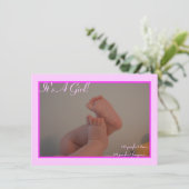 Es ist ein Foto für die Ankündigung von Kinderzehe (Stehend Vorderseite)