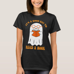 Es ist ein guter Tag, ein Buch zu lesen, in dem ei T-Shirt