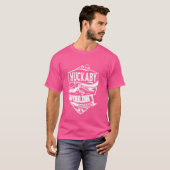 Es ist ein HUCKABY-Geschenk T-Shirt (Vorne ganz)