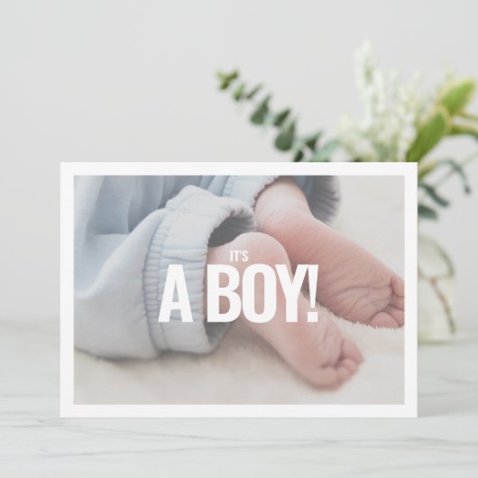 Es ist ein Junge Foto Speicher Baby-Duschkarte. Einladung (Stehend Vorderseite)