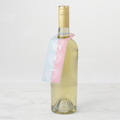 Es ist ein... Junge Gender Reveal Gastgeschenk Flaschenanhänger (Angewinkelt)