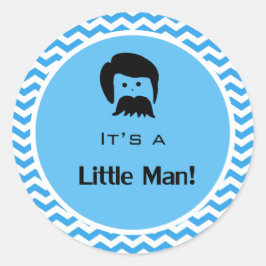 Es ist ein Junge, kleiner Mann blaue Zickzack Aufk Runder Aufkleber