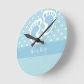 Es ist ein Junge Runde Wanduhr (Winkel)