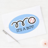 Es ist ein kleiner Junge | Große ovale Baseballauf Ovaler Aufkleber (Umschlag)