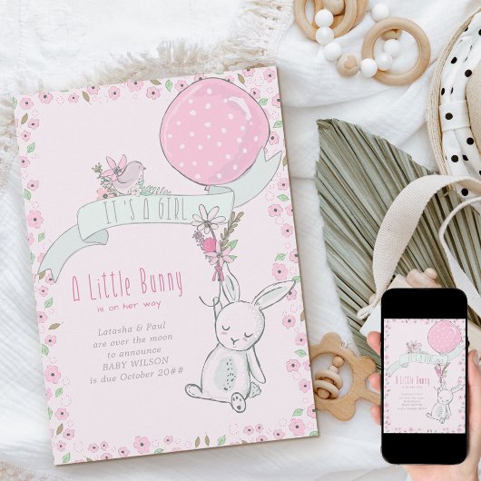 Es ist ein kleines Mädchen mit Balonschwangerschaf Ankündigung