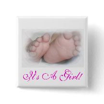 Es ist ein Mädchen! Knopf