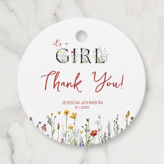 Es ist ein Mädchen mit Frühlingsblumen Babydusche Geschenkanhänger (Vorderseite)