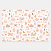 Es ist ein Mädchen. Niedliches rosa Spielzeugmuste Geschenkpapier Set (Vorderseite)