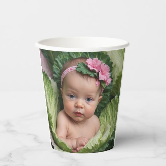 Es ist ein Mädchen Pappbecher (Vorderseite)