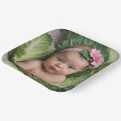 Es ist ein Mädchen Pappteller (Gewinkelt)