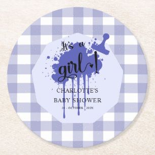 Es ist ein Mädchen Süße Pastell-Navy-Gingham-Baby- Runder Pappuntersetzer