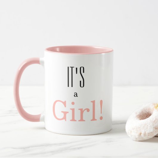 Es ist ein Mädchen! Tasse des Babyduschgeschlechts (Mit Donut)