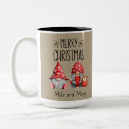 Es ist ein Mr. und Mrs Gnome Weihnachten Zweifarbige Tasse