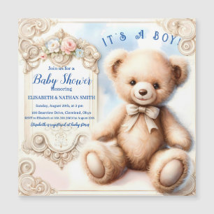 Es ist ein niedlicher Teddybär mit Magnetkarte