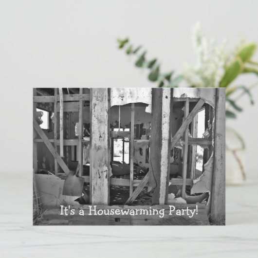 Es ist ein Party, das die Häuser aufwärmt! Einladung (Stehend Vorderseite)