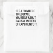 Es ist ein Privileg, sich selbst zu bilden Quadratischer Aufkleber (Tasche)