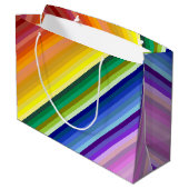 Es ist ein Rainbow-Party, mehrfarbiges Stripmuster Große Geschenktüte (Rückseite Schrägansicht)