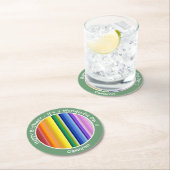 Es ist ein Rainbow-Party, mehrfarbiges Stripmuster Runder Pappuntersetzer (Vor Ort)